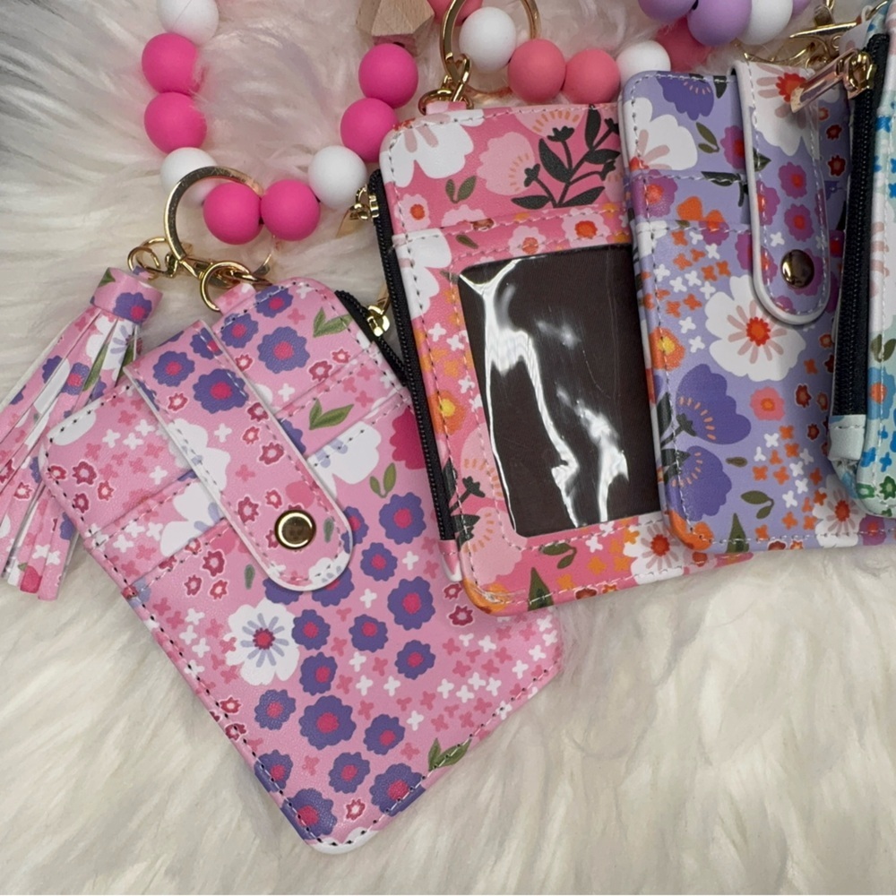 NWT Boho Bogg Compatible waterproof Wristlet keychain Floral OS Bright Pink - Picture 5 of 5